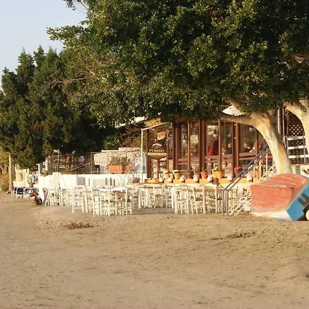 アパート Mama Mia Apartment, Beachfront トロン