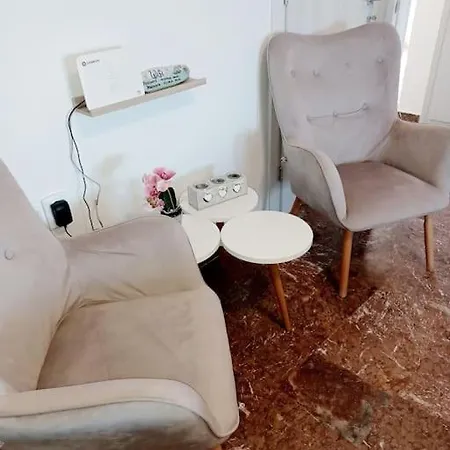 Mama Mia Apartment, Beachfront *