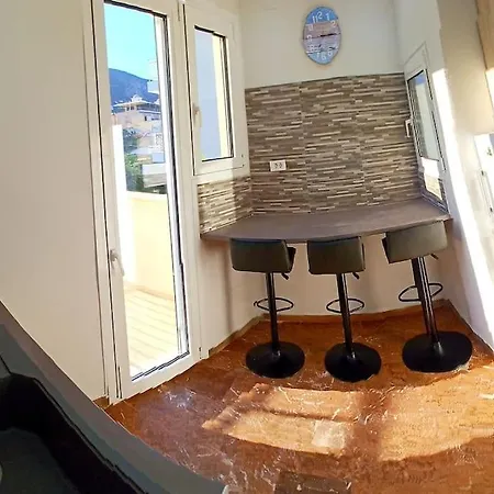 Mama Mia Apartment, Beachfront