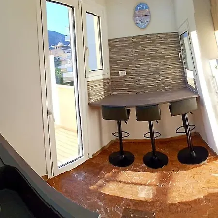 Mama Mia Apartment, Beachfront